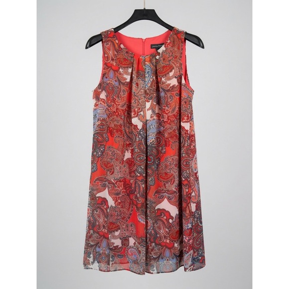 Jessica Howard Dresses & Skirts - Coral Paisley Sleeveless Shift Dress Petite 14P Pleated Neck Career Office